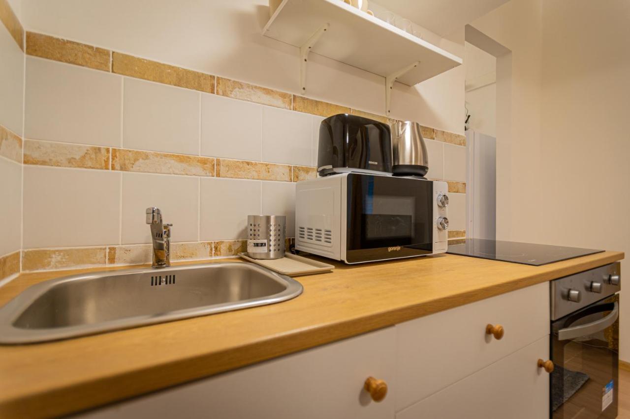 Cosy Downtown Flat In Budapest, Lisa Luaran gambar