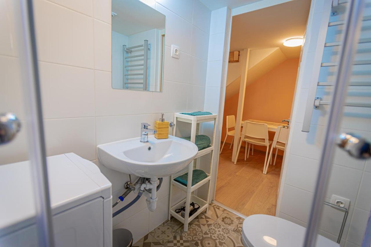 Cosy Downtown Flat In Budapest, Lisa Luaran gambar