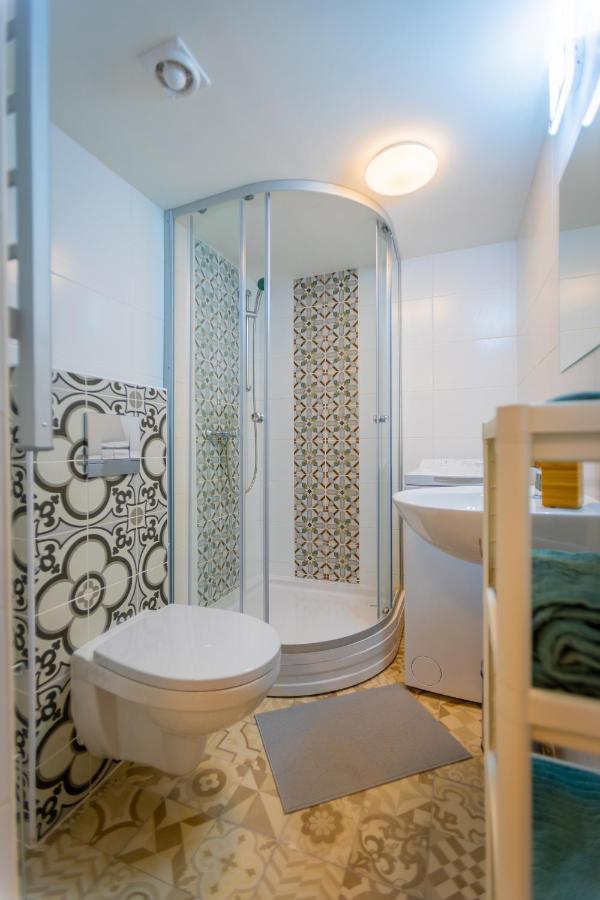 Cosy Downtown Flat In Budapest, Lisa Luaran gambar