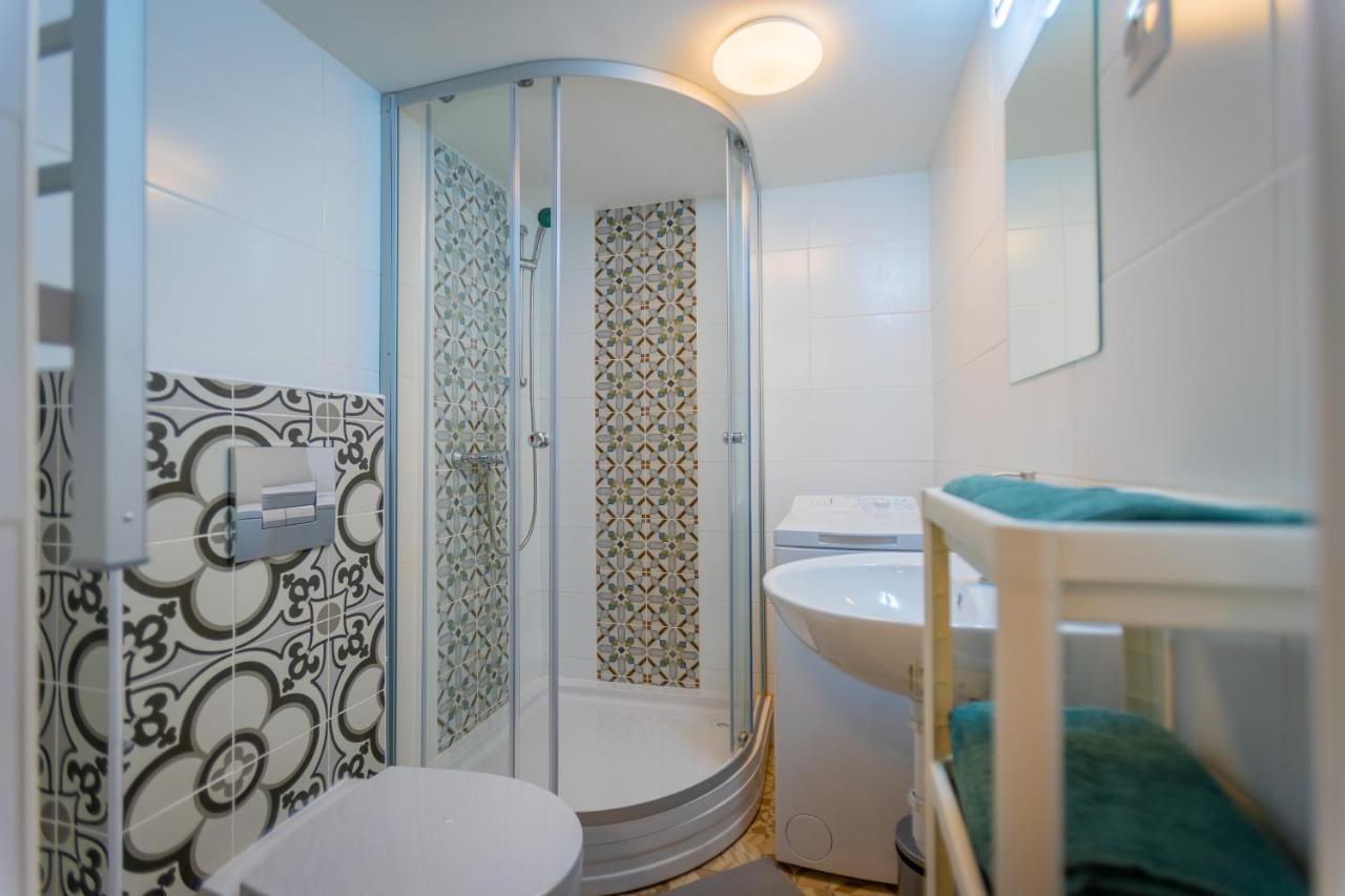 Cosy Downtown Flat In Budapest, Lisa Luaran gambar