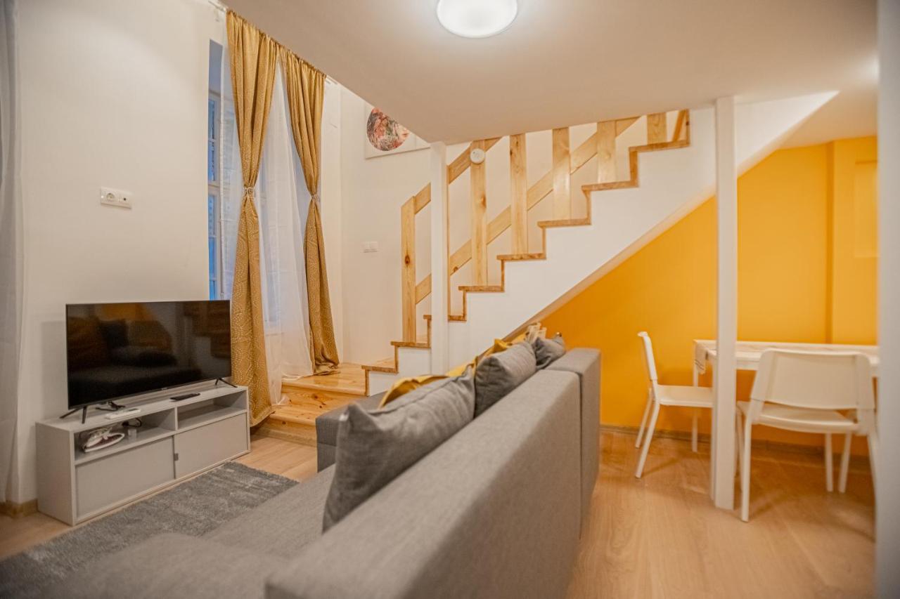 Cosy Downtown Flat In Budapest, Lisa Luaran gambar