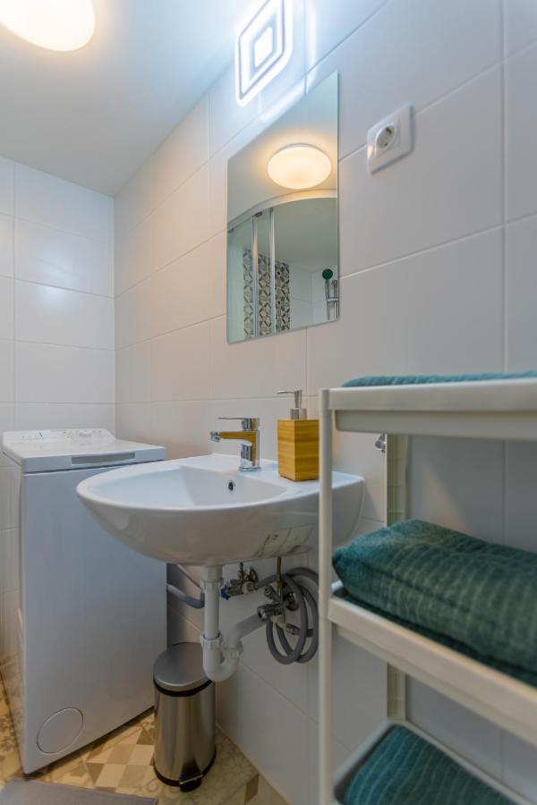 Cosy Downtown Flat In Budapest, Lisa Luaran gambar
